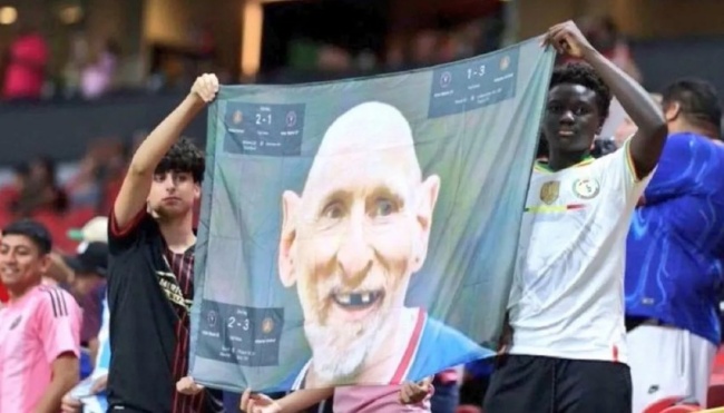 Messi và Inter Miami thảm bại trước PSG: Ngày buồn của huyền thoại